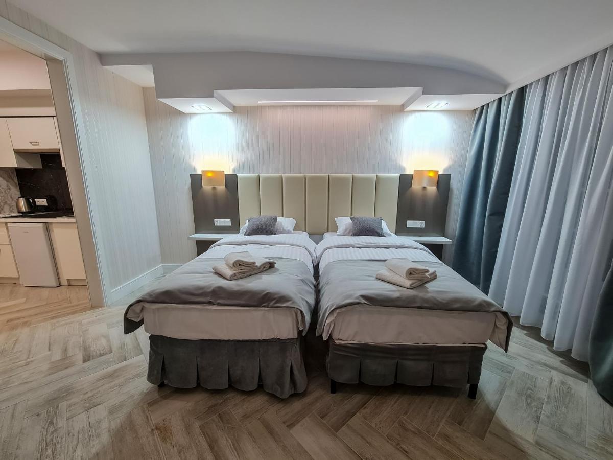 Apartamenty Hayduk Жари Екстериор снимка