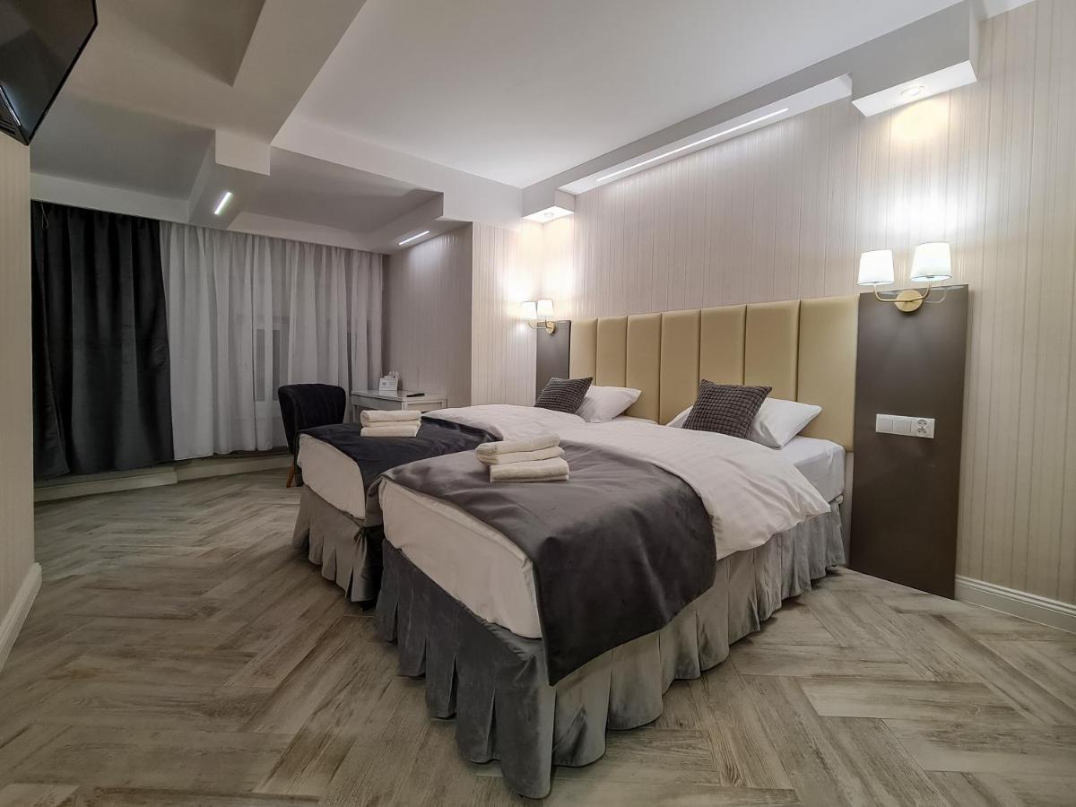 Apartamenty Hayduk Жари Екстериор снимка