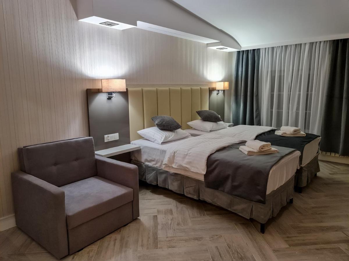 Apartamenty Hayduk Жари Екстериор снимка
