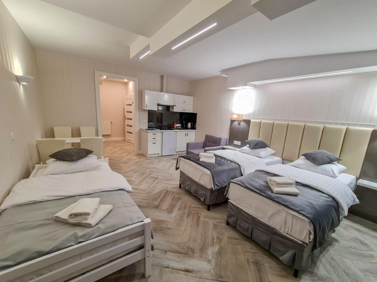 Apartamenty Hayduk Жари Екстериор снимка