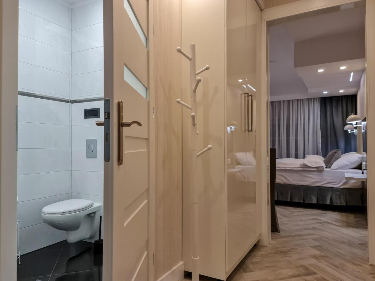 Apartamenty Hayduk Жари Екстериор снимка