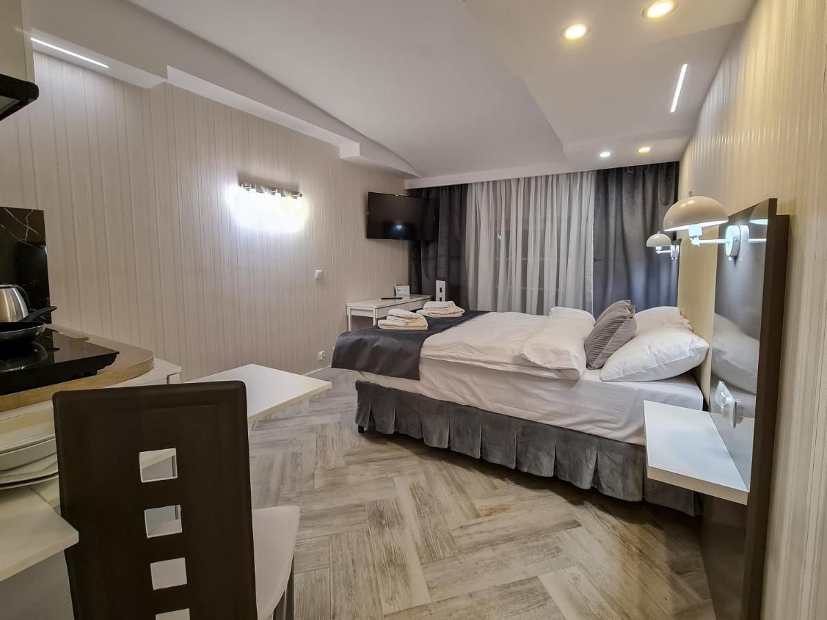 Apartamenty Hayduk Жари Екстериор снимка