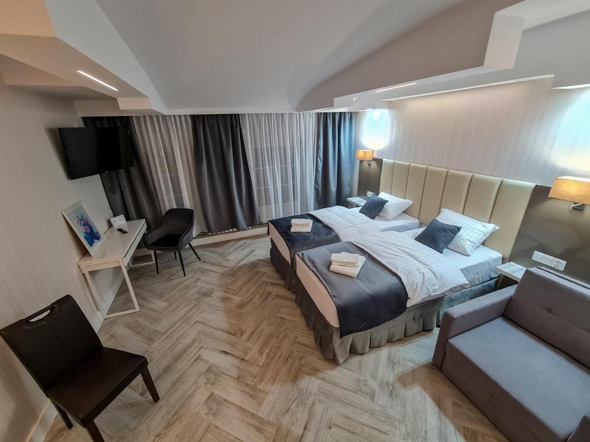 Apartamenty Hayduk Жари Екстериор снимка