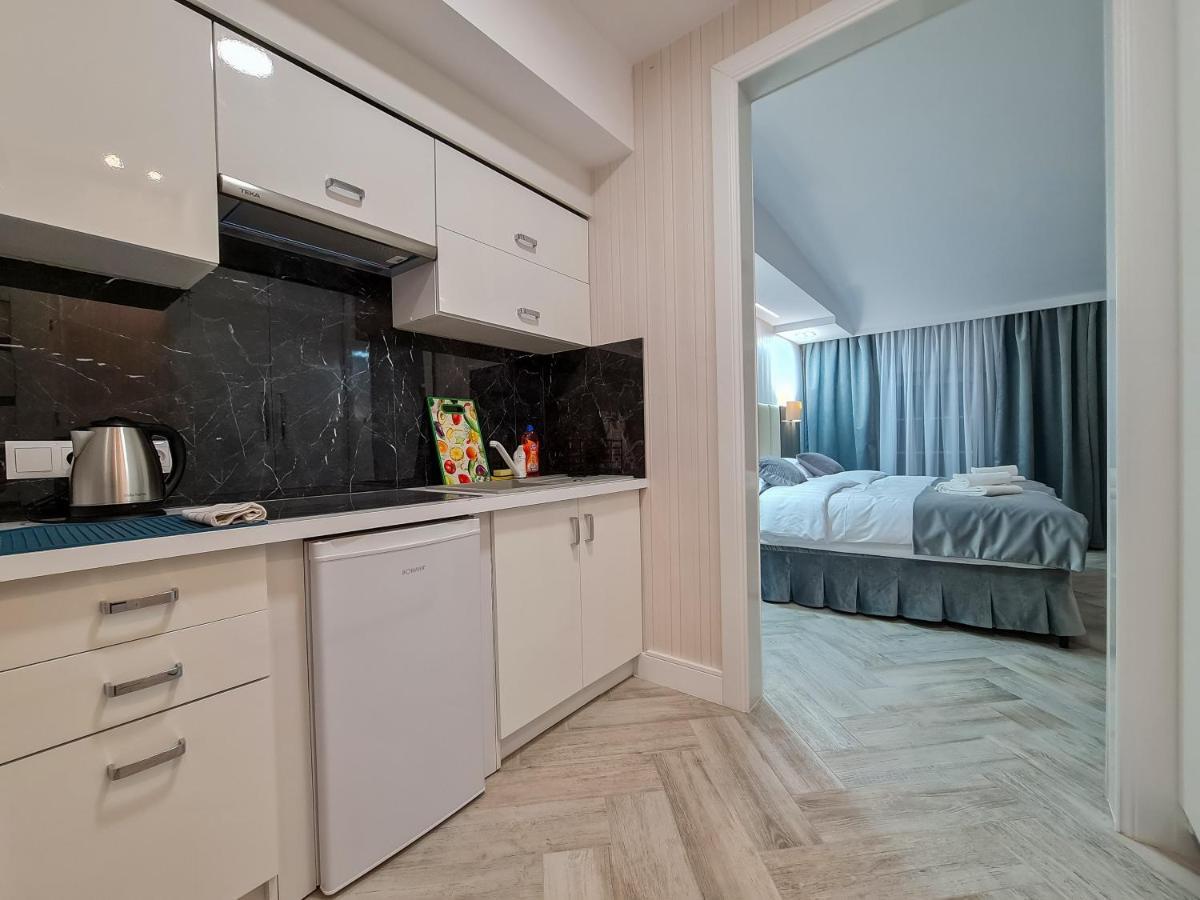 Apartamenty Hayduk Жари Екстериор снимка