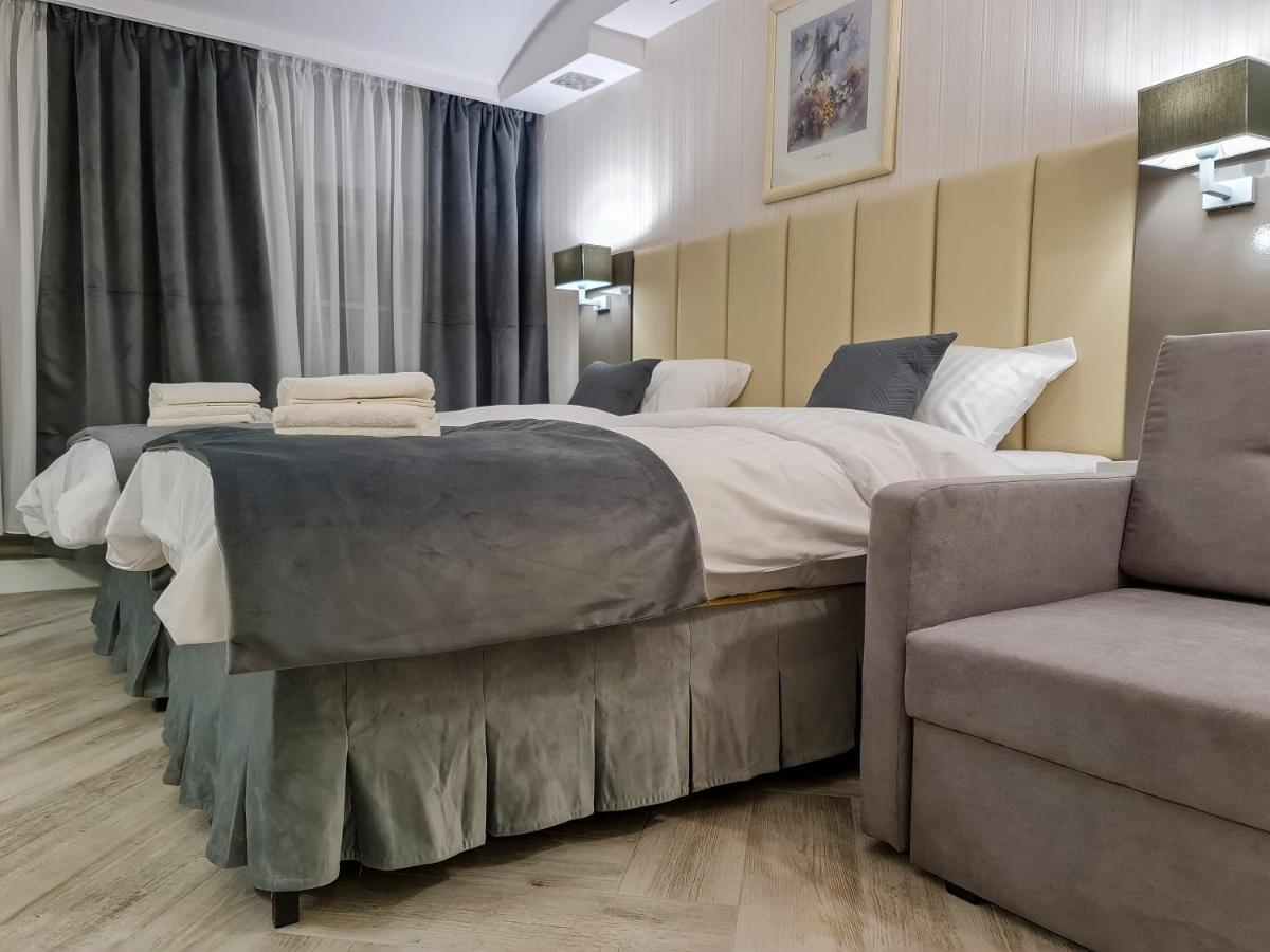 Apartamenty Hayduk Жари Екстериор снимка