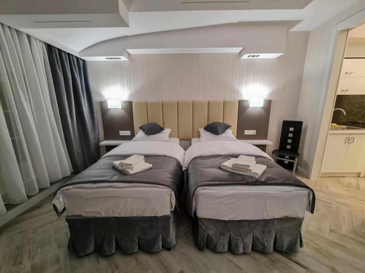 Apartamenty Hayduk Жари Екстериор снимка