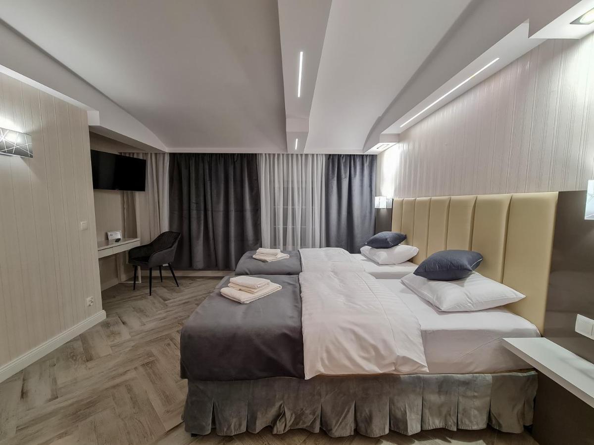 Apartamenty Hayduk Жари Екстериор снимка