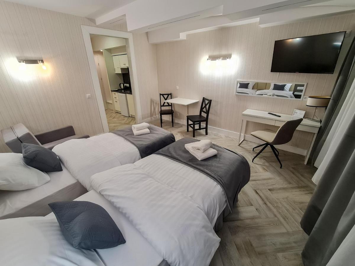 Apartamenty Hayduk Жари Екстериор снимка