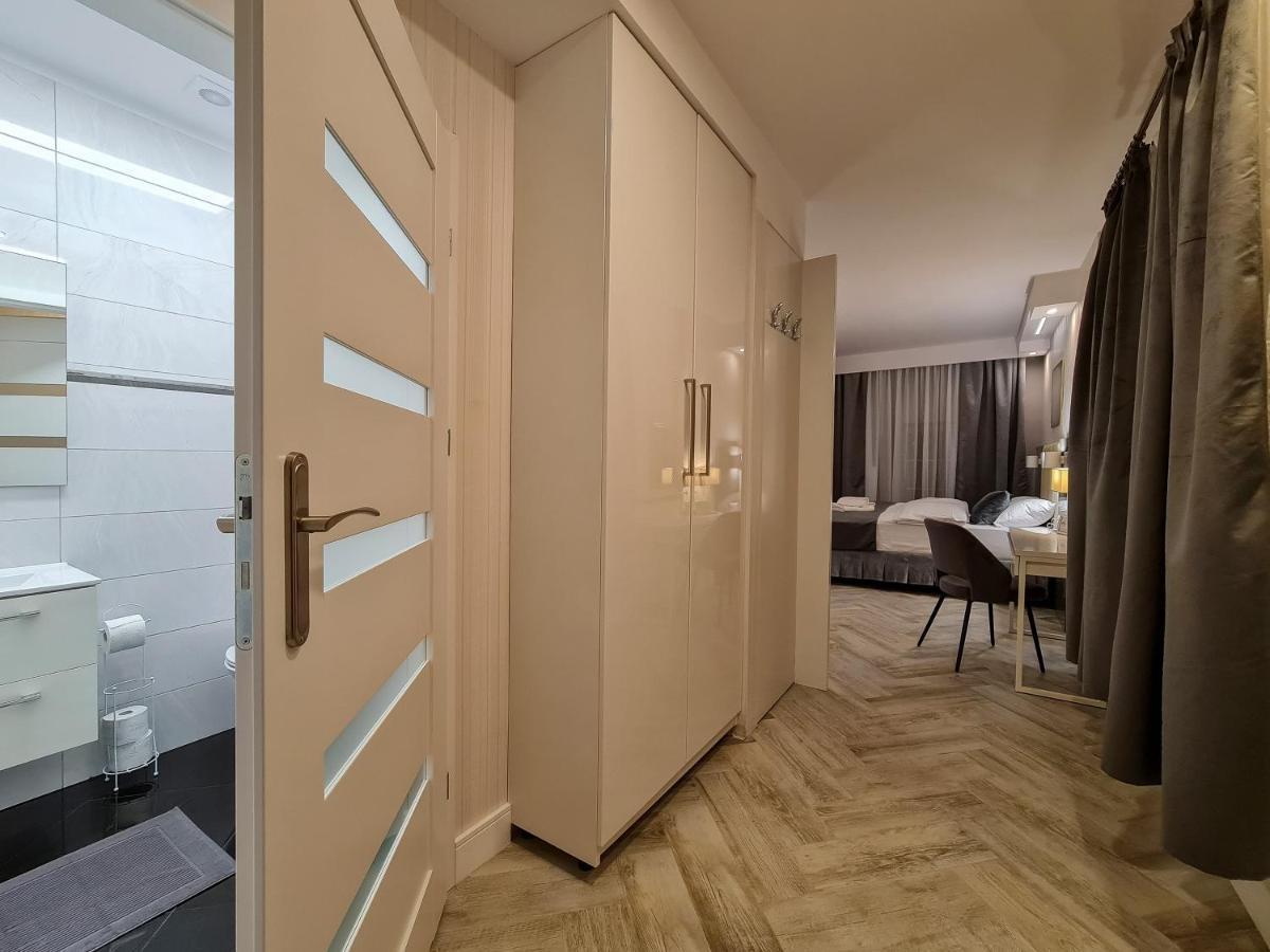 Apartamenty Hayduk Жари Екстериор снимка